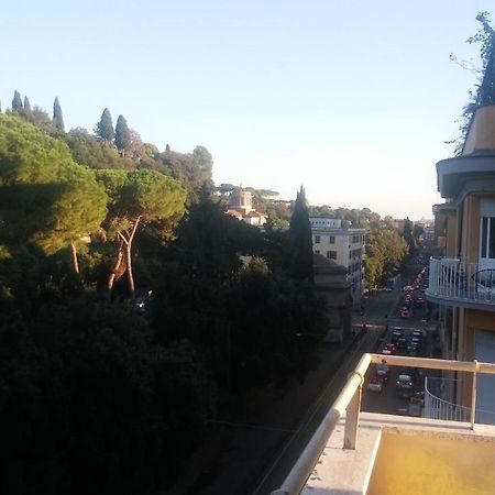 רומא Le Suites Di Tevere Home מראה חיצוני תמונה