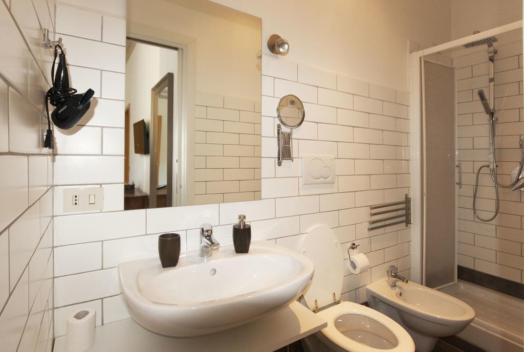 רומא Le Suites Di Tevere Home חדר תמונה