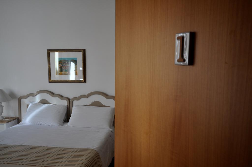 רומא Le Suites Di Tevere Home חדר תמונה
